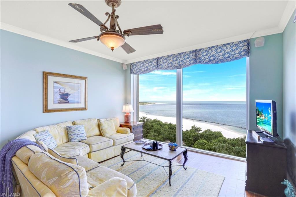 ROYAL MARCO POINT - Residential