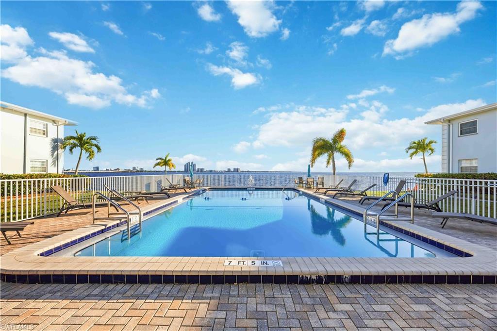 PALMS AT WATERS EDGE - Residential