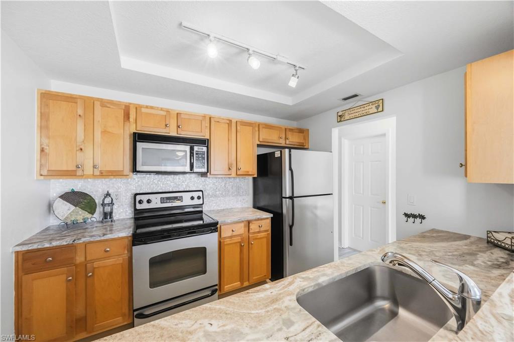 PALMS AT WATERS EDGE - Residential