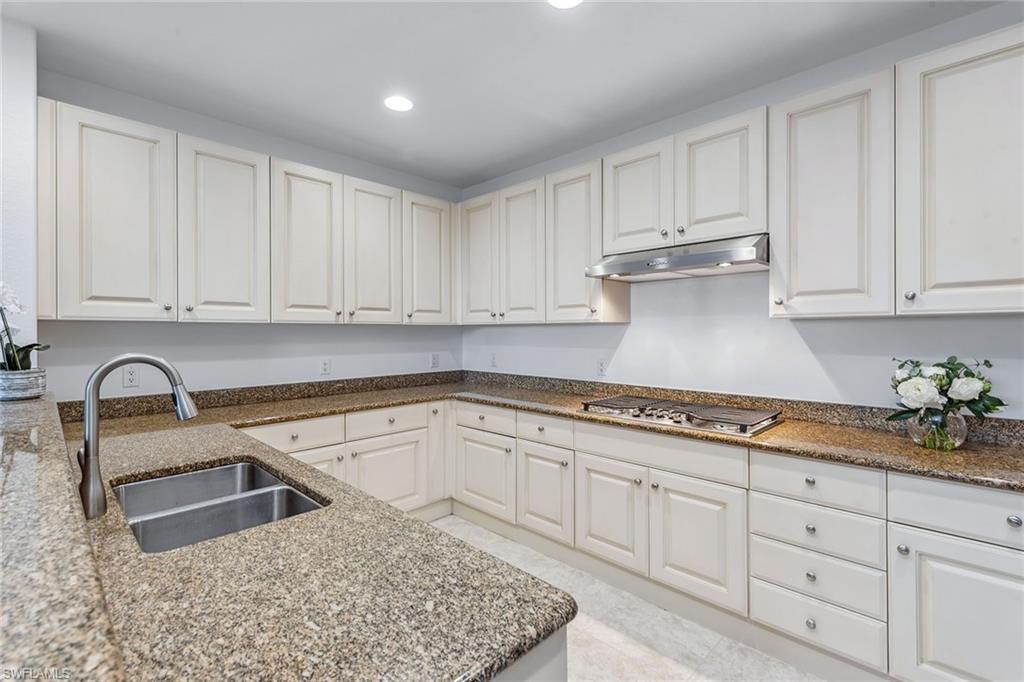 2710 Callista CT 102