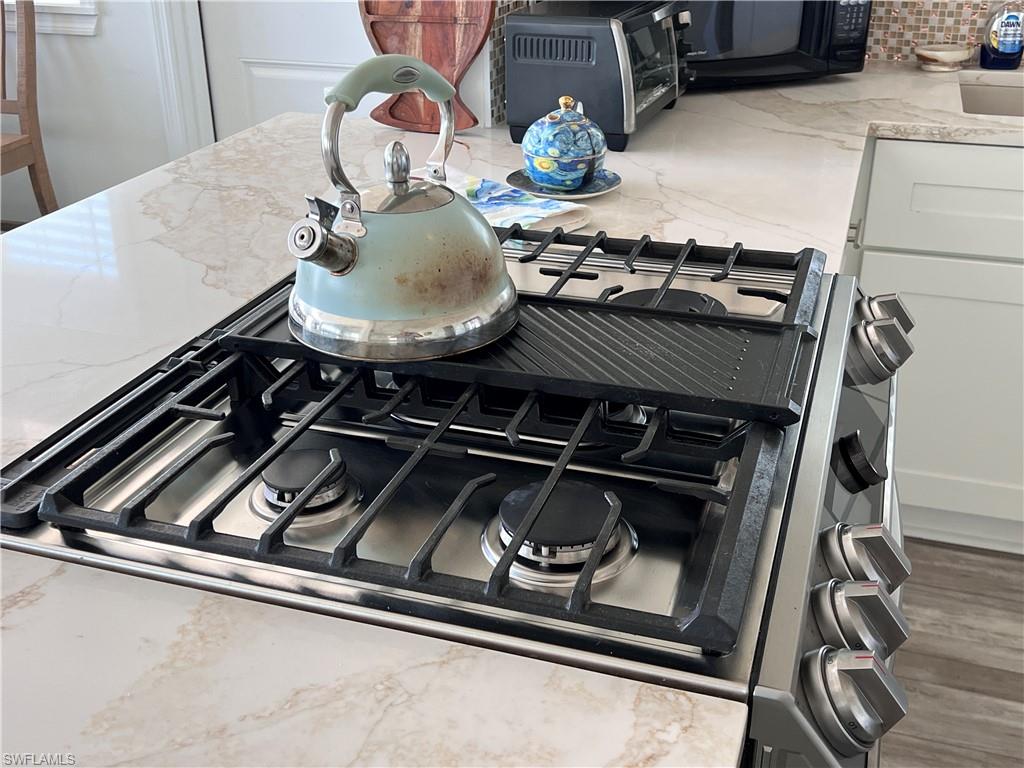 BAYVIEW ACRES - Residential