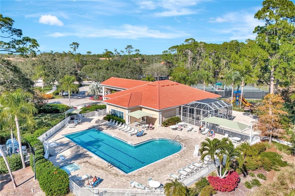 CARLTON LAKES - Residential