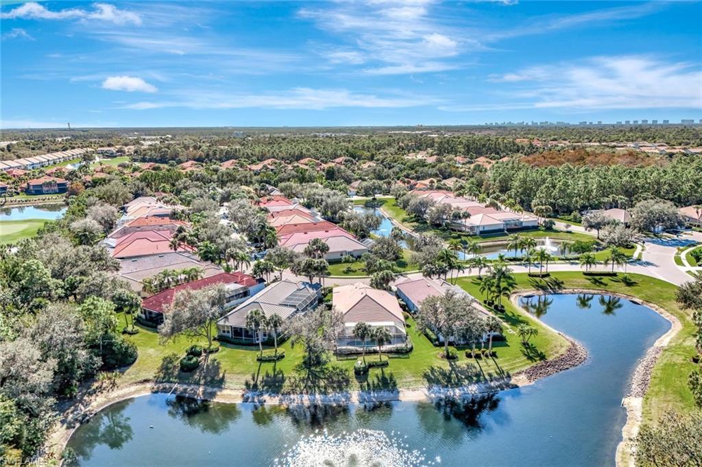 CARLTON LAKES - Residential