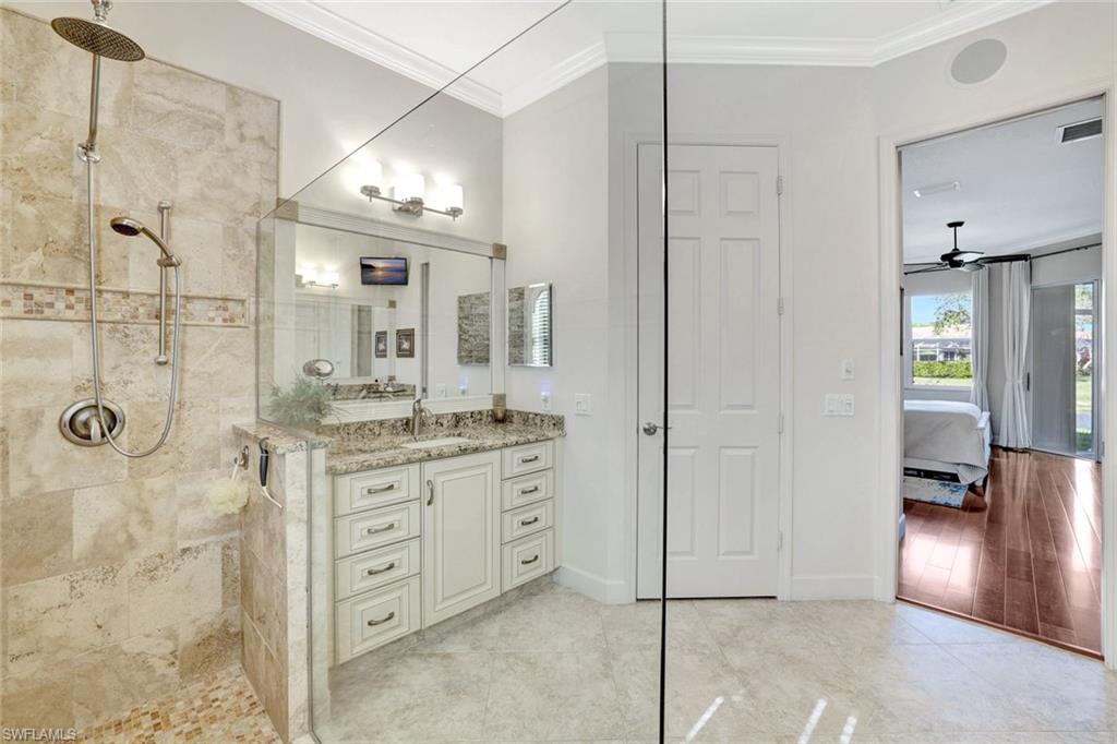 CARLTON LAKES - Residential