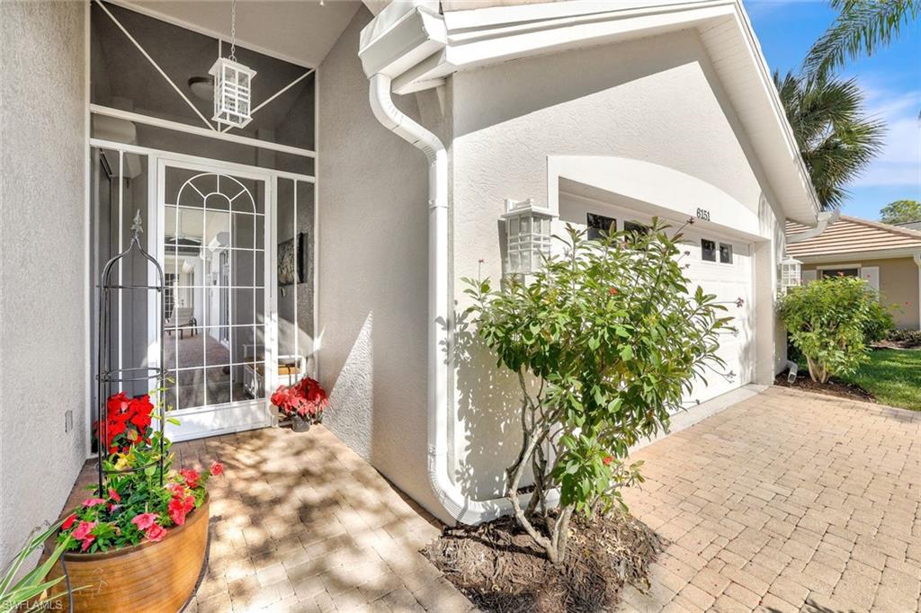 CARLTON LAKES - Residential