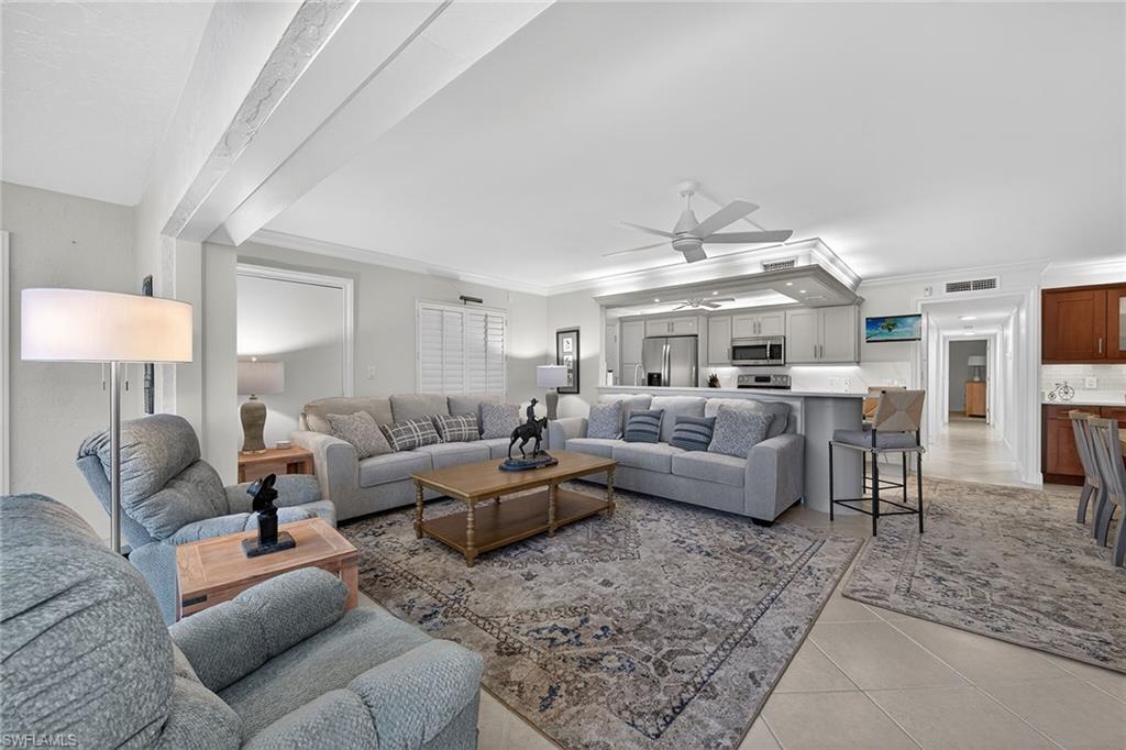 2900 Gulf Shore BLVD N 110