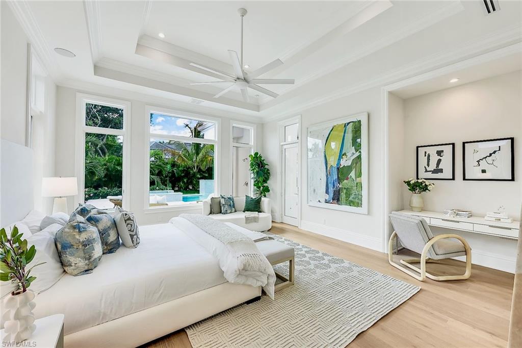 MOORINGS - Residential