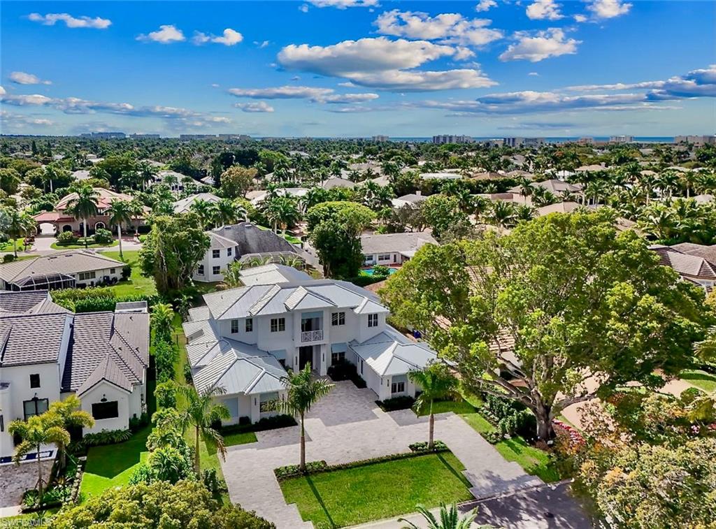 MOORINGS - Residential