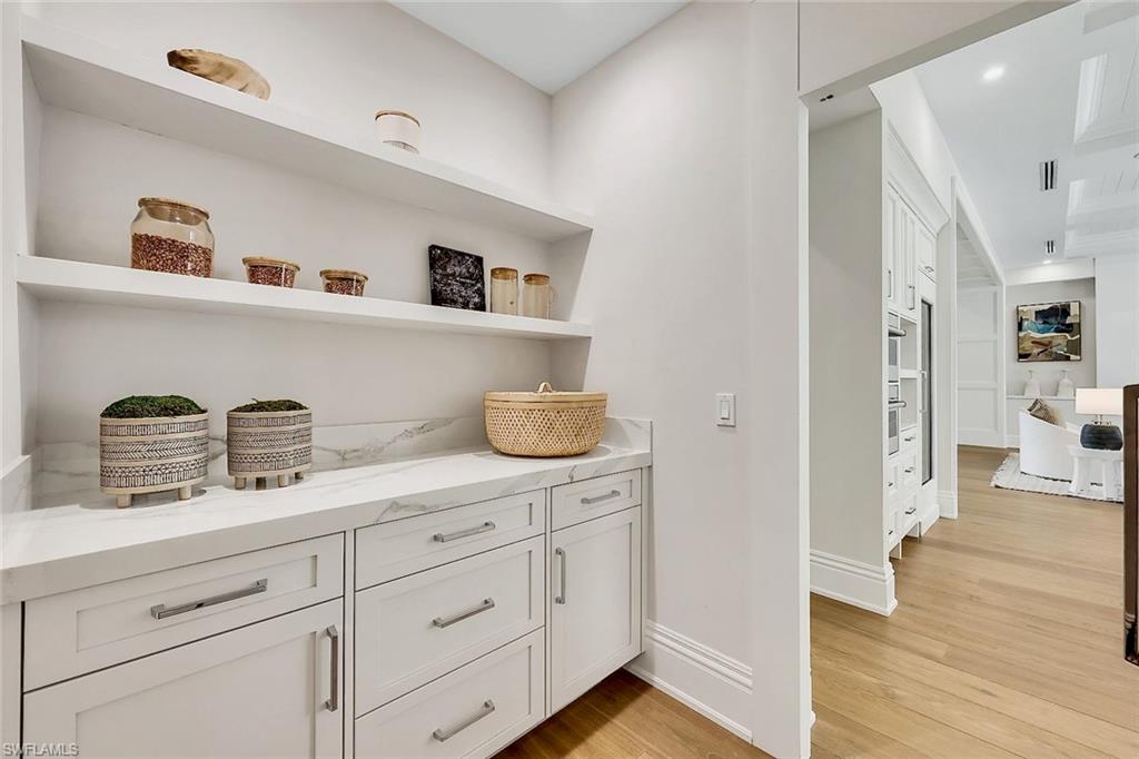 MOORINGS - Residential