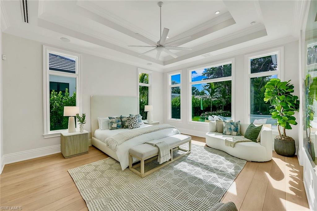 MOORINGS - Residential