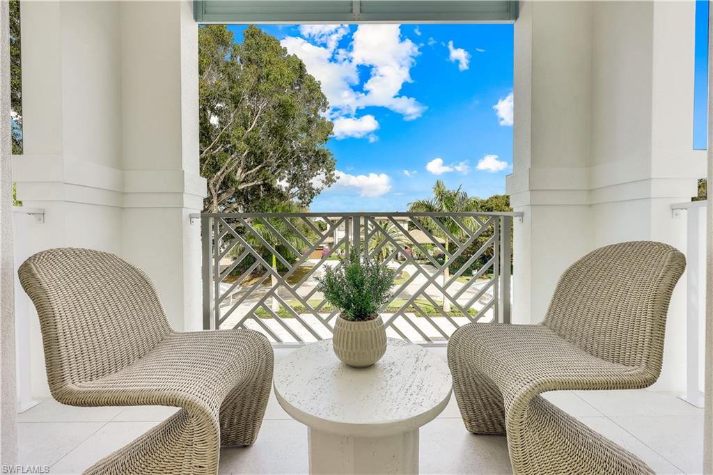 MOORINGS - Residential