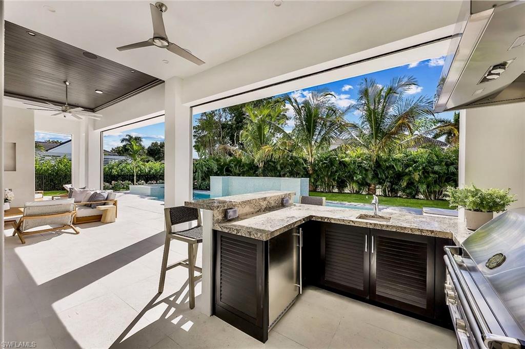 MOORINGS - Residential