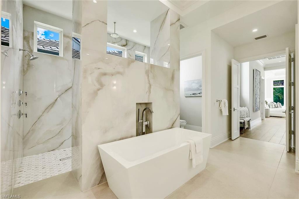 MOORINGS - Residential