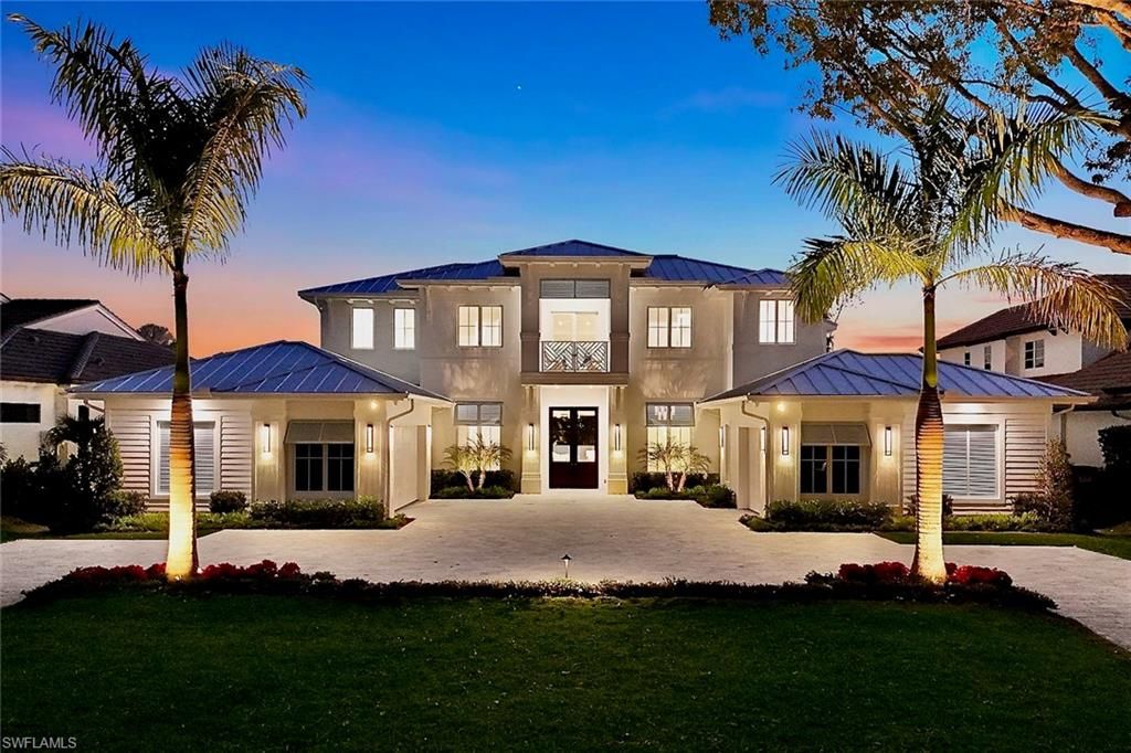 Photo of 788 Riviera DR, NAPLES, FL 34103 (MLS # 226001010)