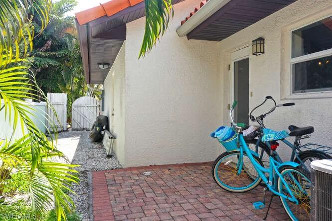 OLDE NAPLES - Residential