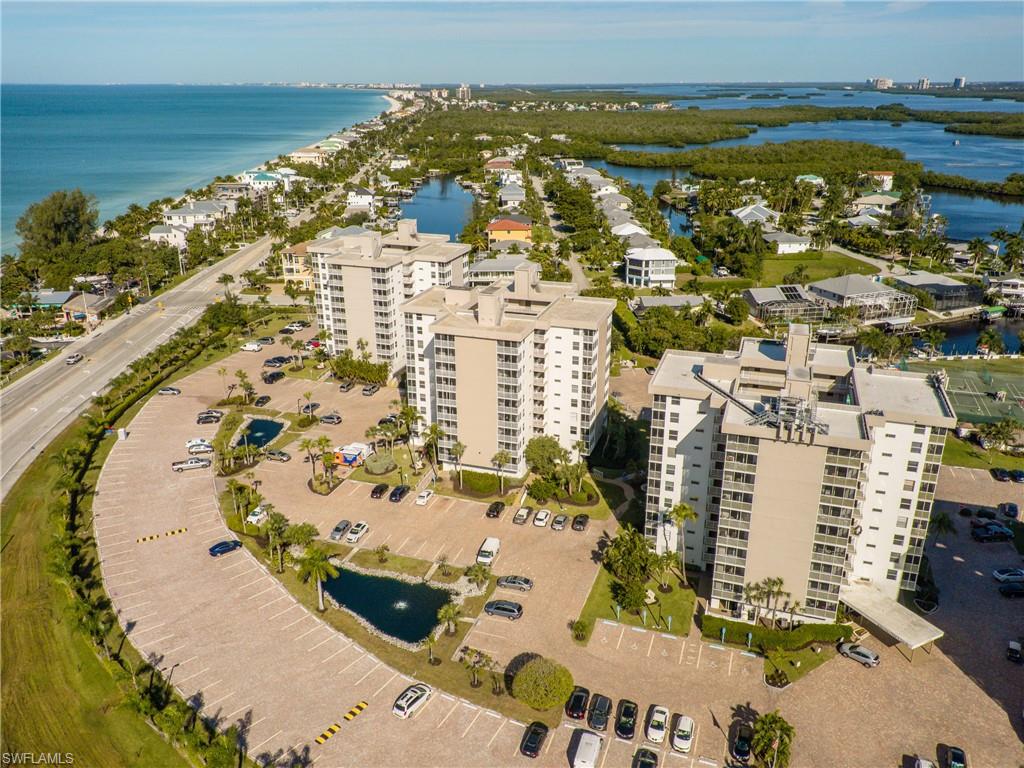 BEACH & TENNIS CLUB - Residential