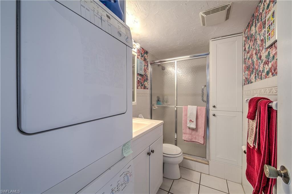 BEACH & TENNIS CLUB - Residential