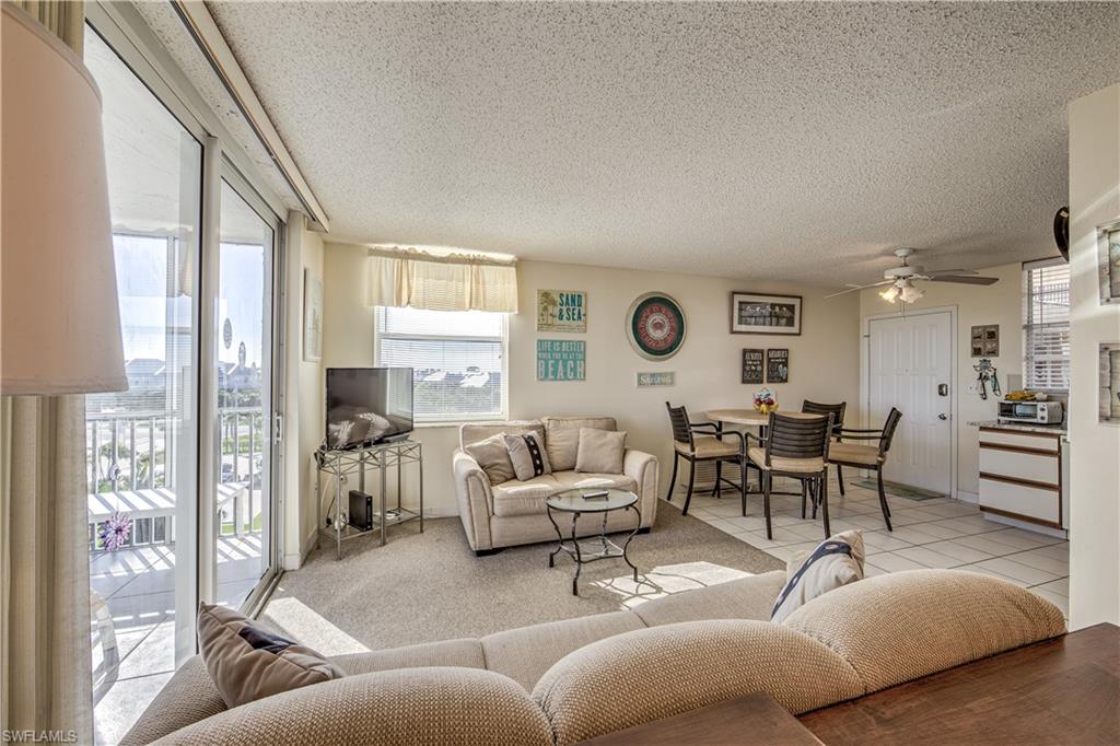 BEACH & TENNIS CLUB - Residential