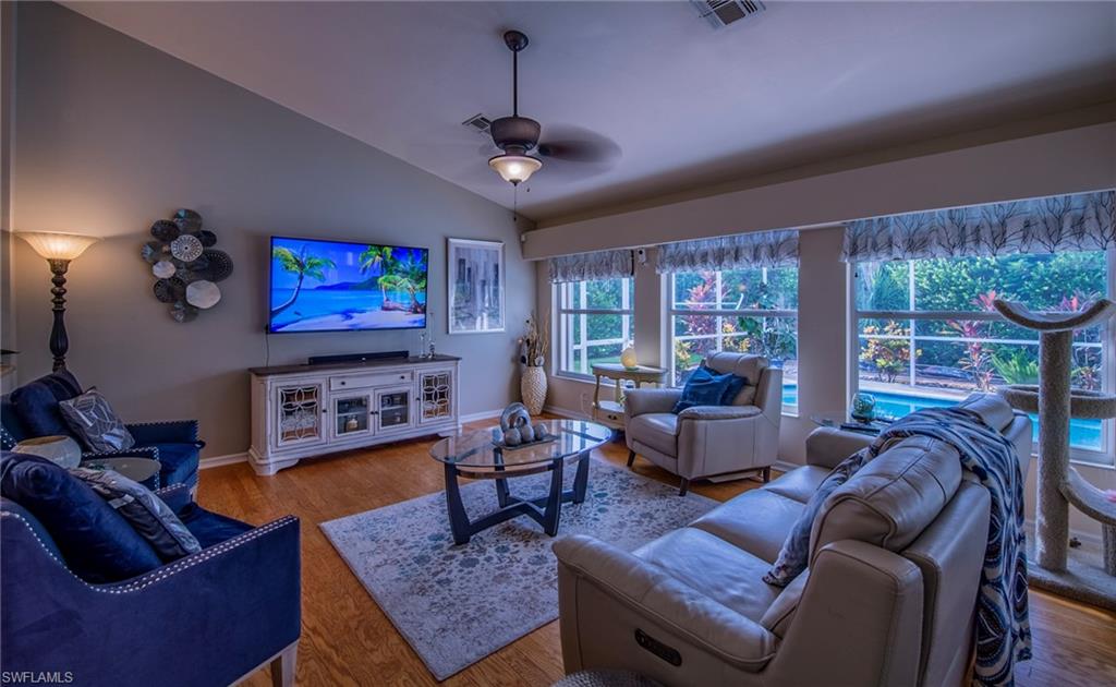 FOUNTAIN LAKES - Residential