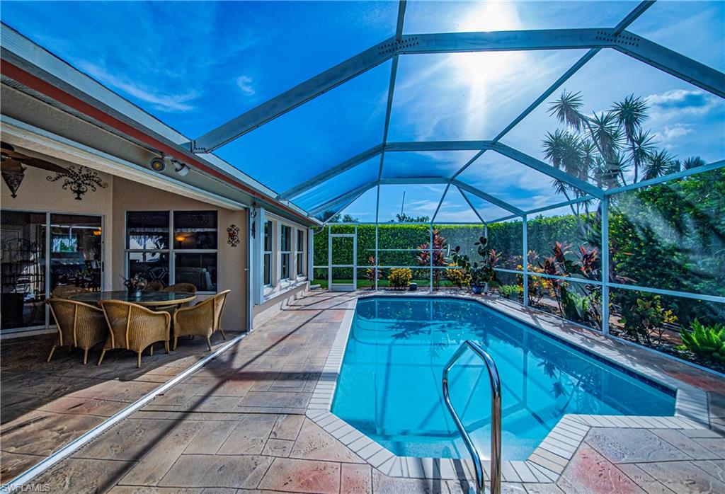 FOUNTAIN LAKES - Residential