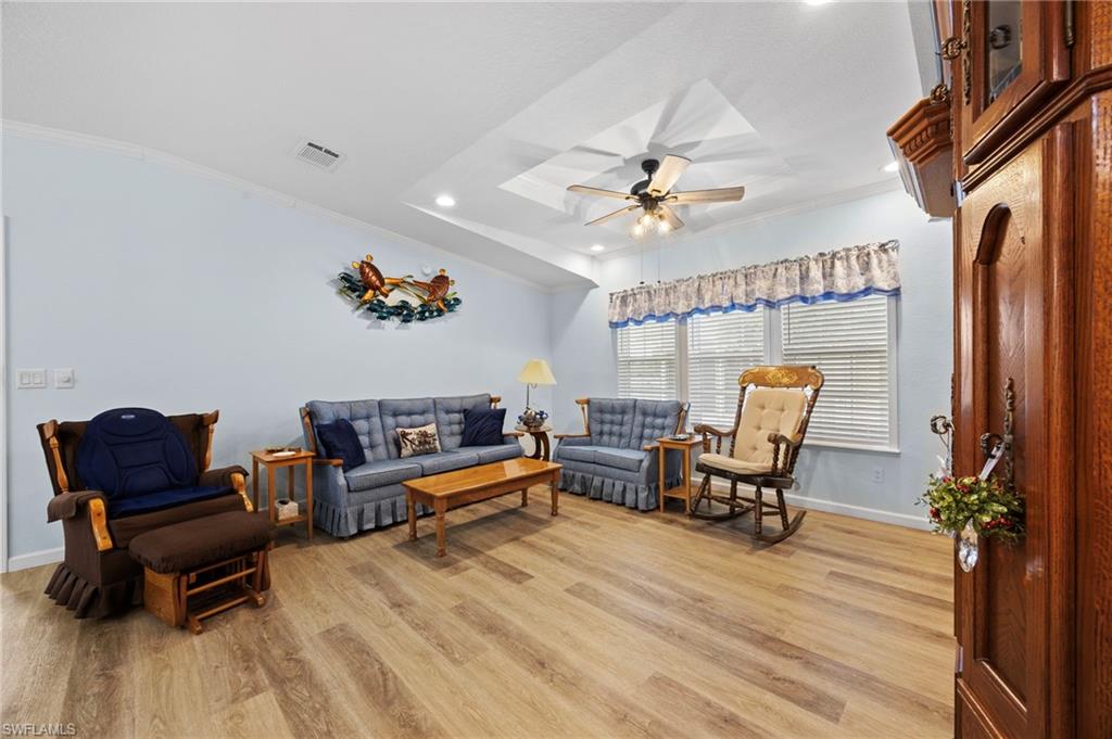 SILVER LAKES - Residential