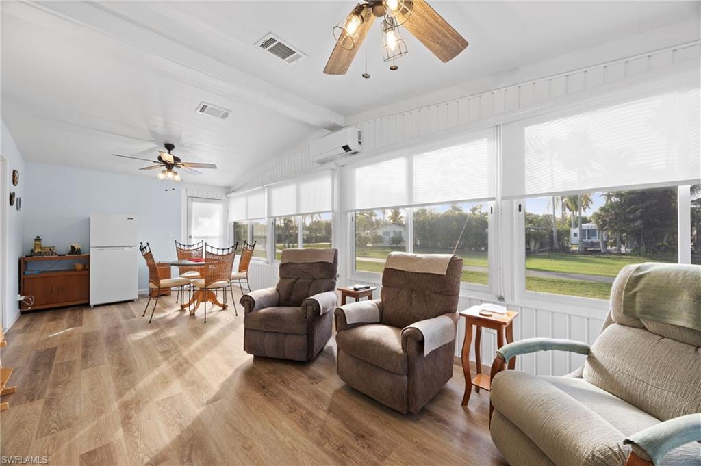 SILVER LAKES - Residential