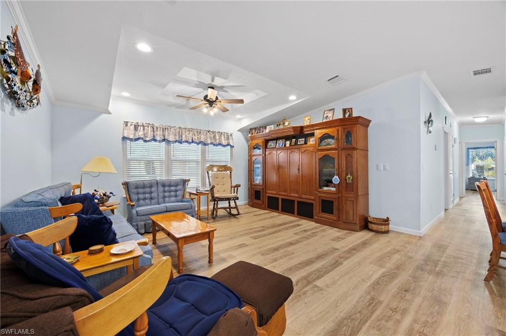 SILVER LAKES - Residential