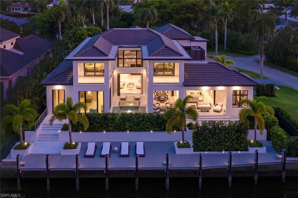 AQUALANE SHORES - Residential