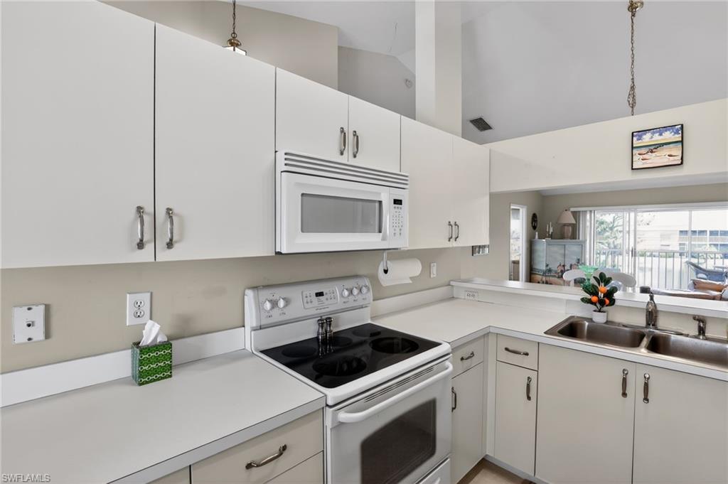 PEBBLE SHORES - Residential