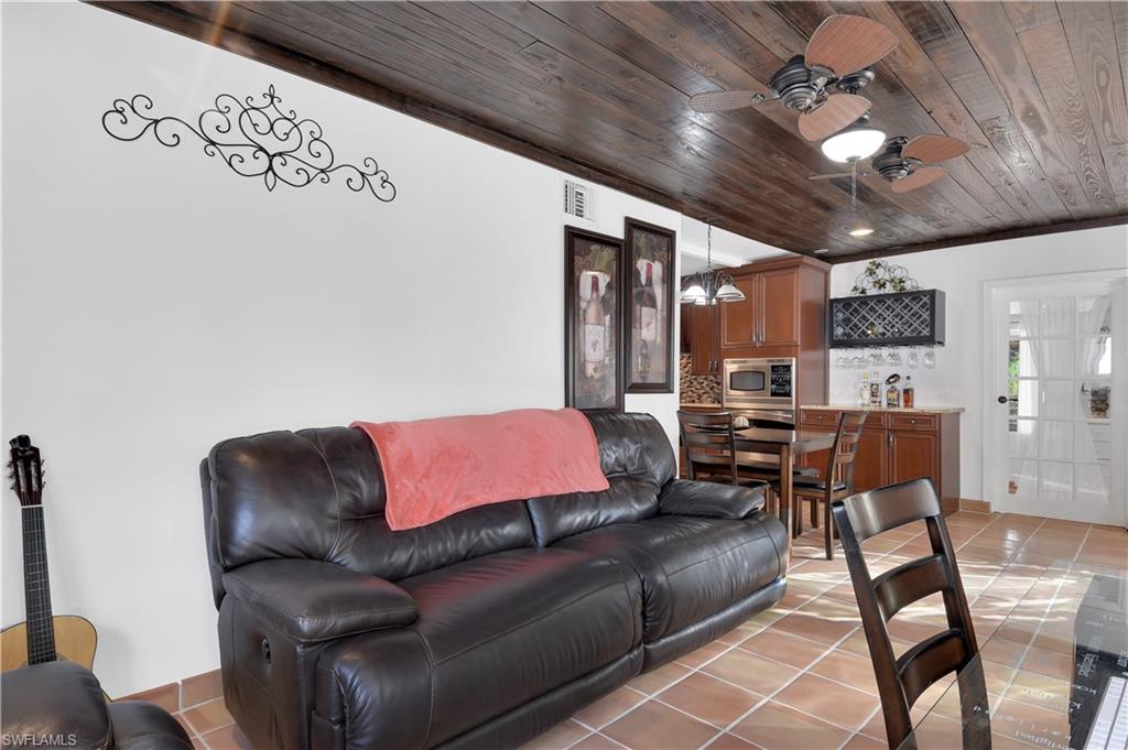 RUSSELL PARK - Residential