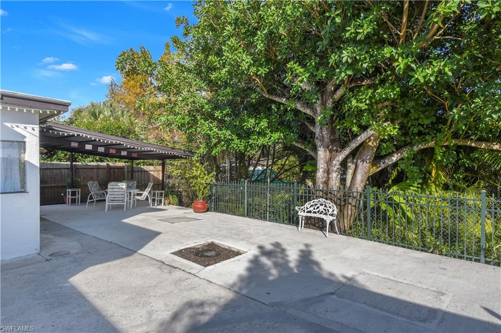 RUSSELL PARK - Residential