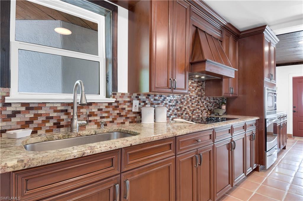 RUSSELL PARK - Residential