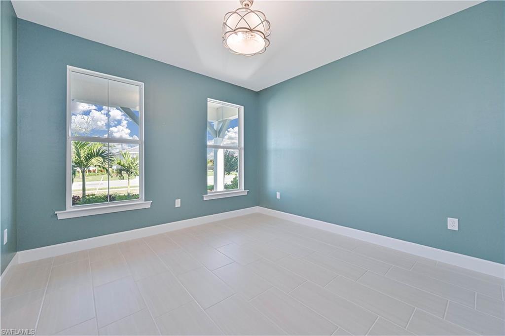 DEL WEBB OAK CREEK - Residential