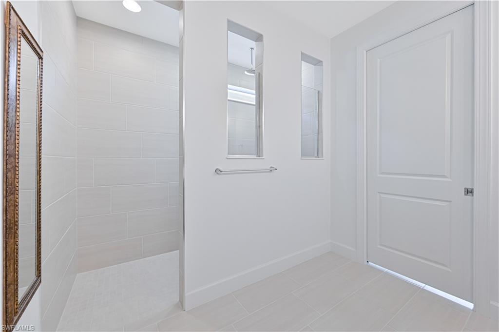 DEL WEBB OAK CREEK - Residential