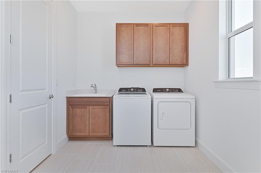 DEL WEBB OAK CREEK - Residential