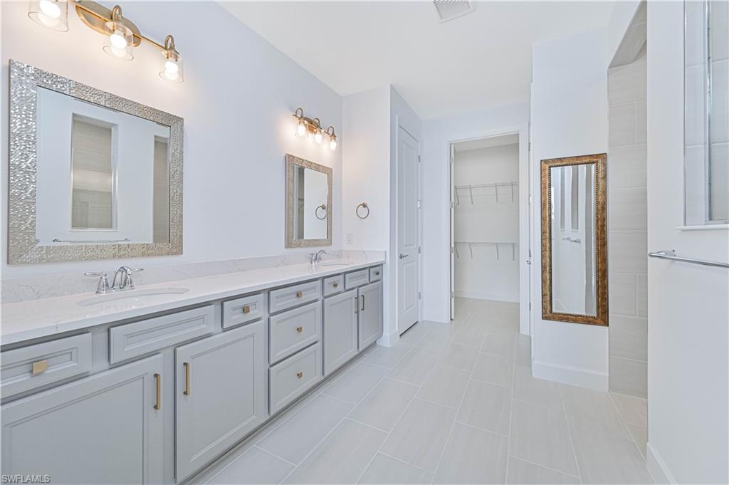 DEL WEBB OAK CREEK - Residential