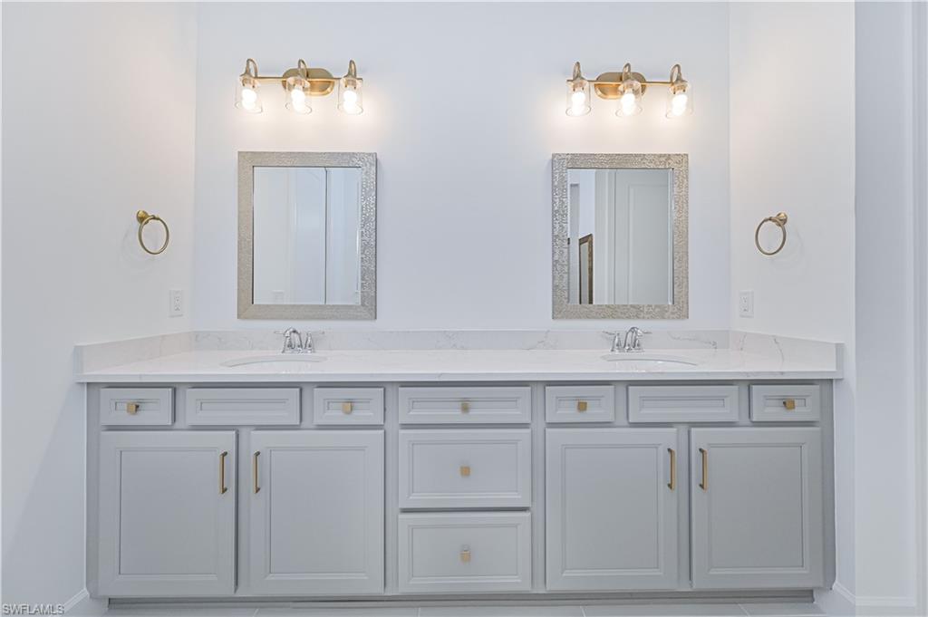 DEL WEBB OAK CREEK - Residential