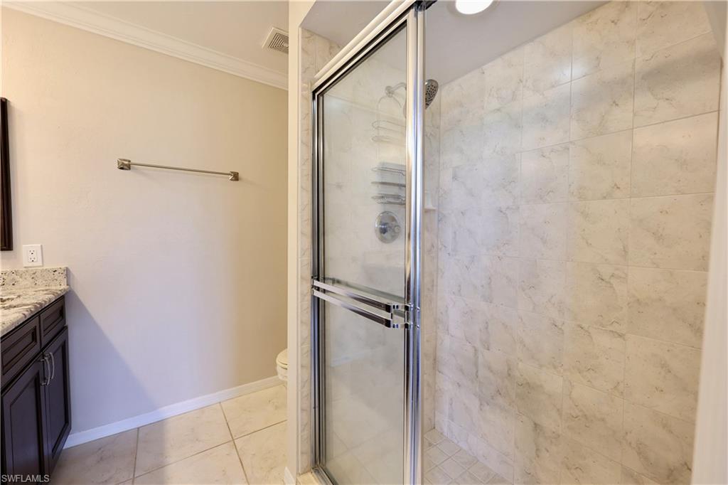 SINGLE FAMILY VILLAGE - Residential Lease