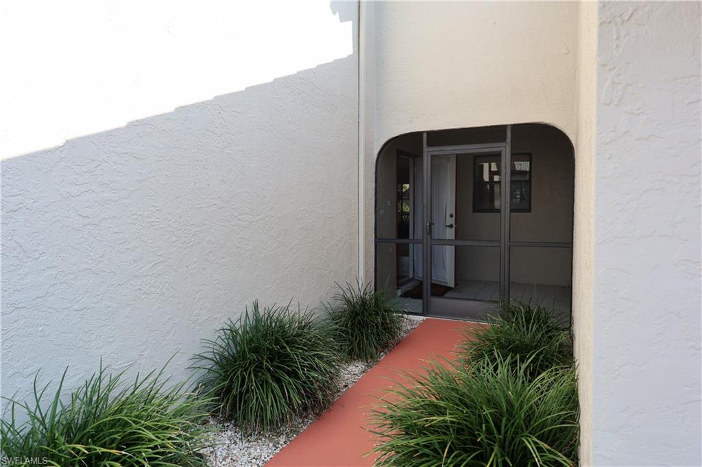 SINGLE FAMILY VILLAGE - Residential Lease