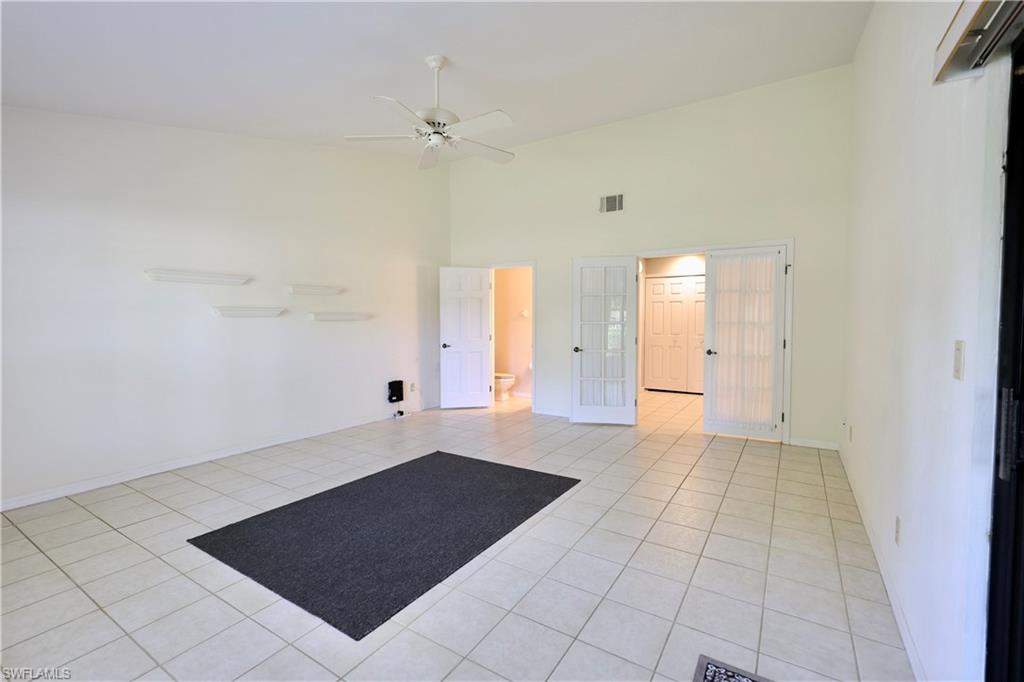 SINGLE FAMILY VILLAGE - Residential Lease