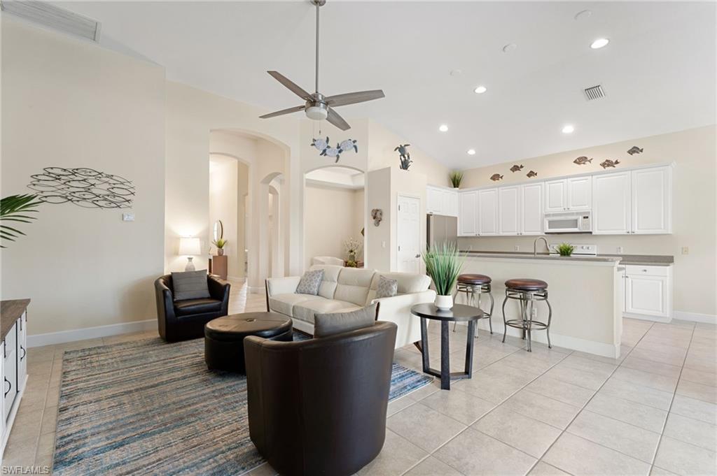 3811 Lakeview Isle CT