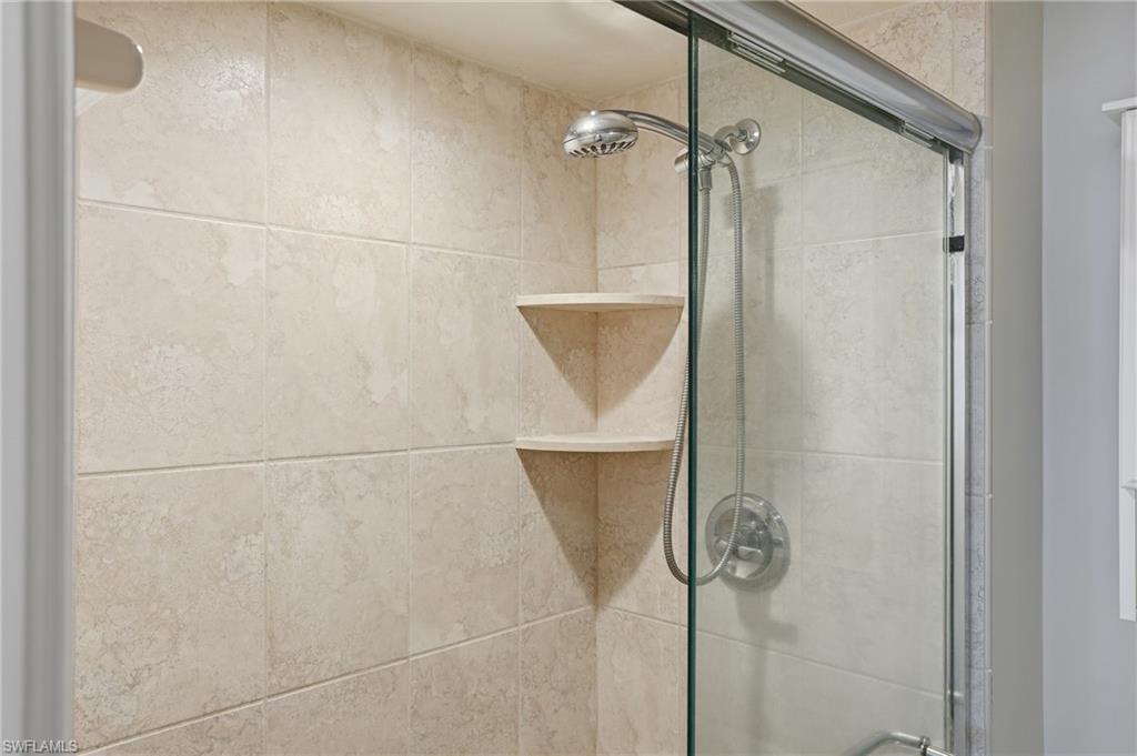 SPOONBILL - Residential