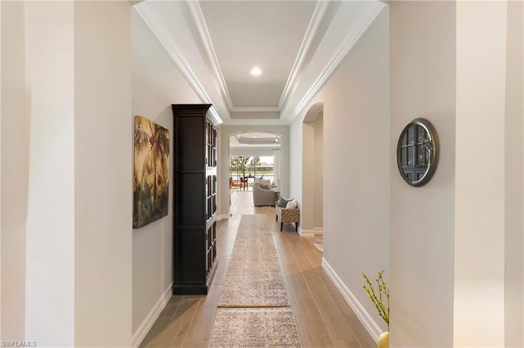 HALFMOON POINT - Residential