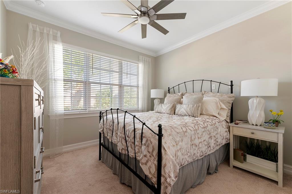 HALFMOON POINT - Residential