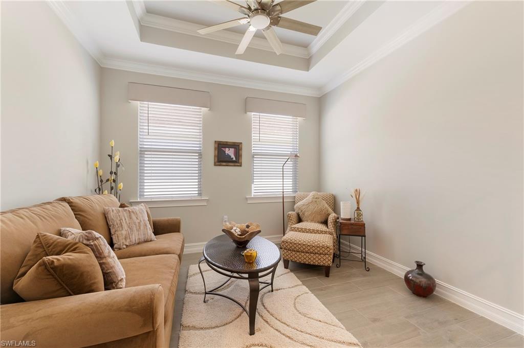 HALFMOON POINT - Residential