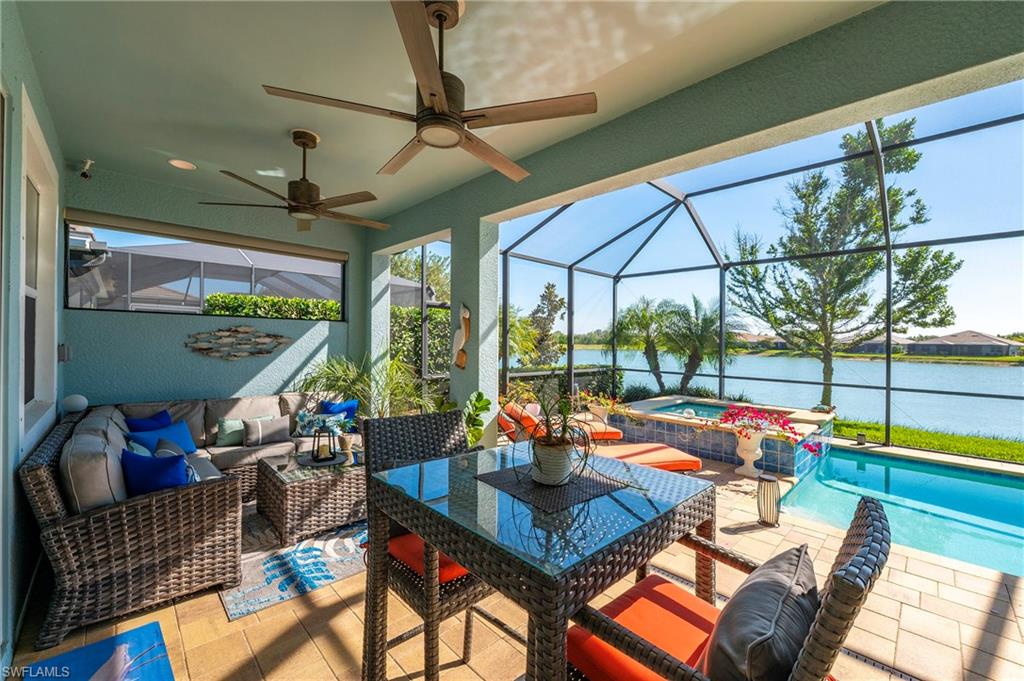 HALFMOON POINT - Residential