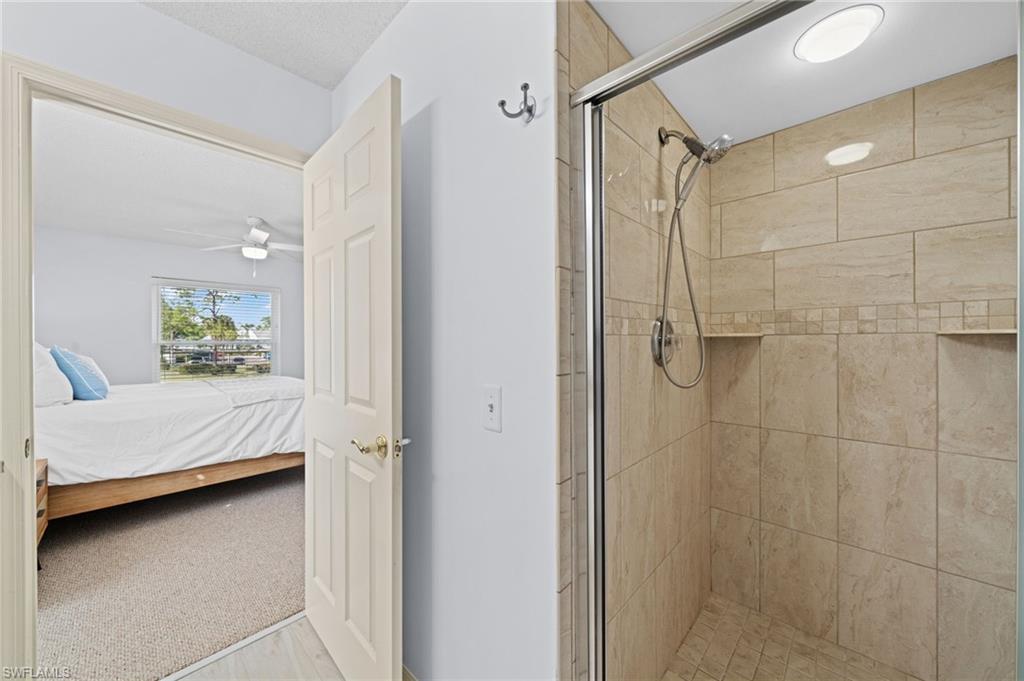 PIPERS POINTE - Residential