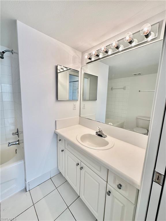 THE ENCLAVE AT NAPLES - Residential