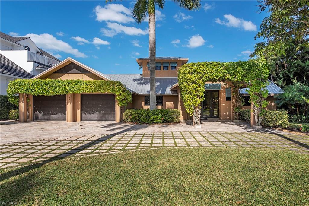 AQUALANE SHORES - Residential