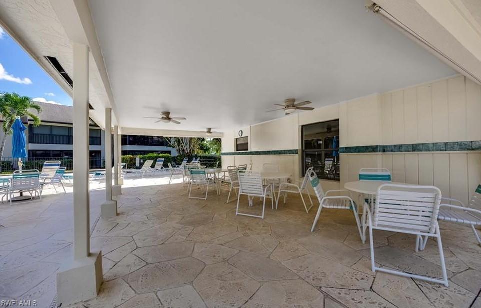 HAMPTON LAKES - Residential